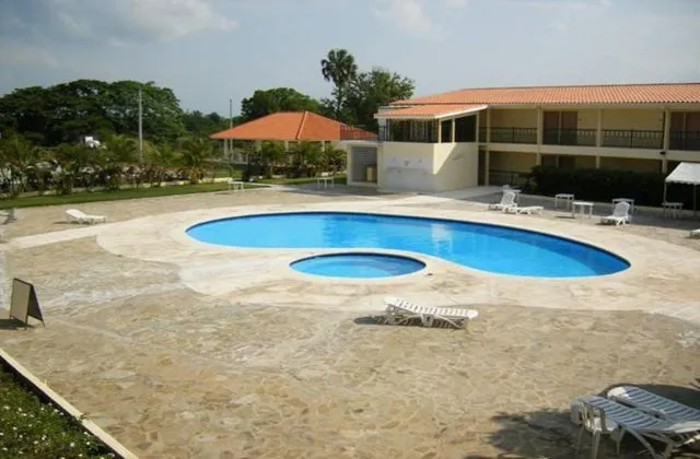 Hotel Las Caobas piscina